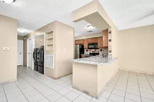 2501 Gulf Freeway, Dickinson, TX 77539 - Photo 9