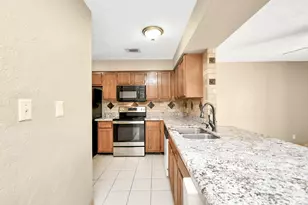 2501 Gulf Freeway, Dickinson, TX 77539 - Photo 11