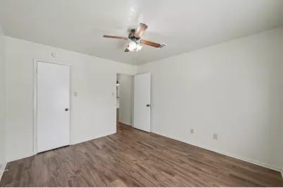1605 Hazelwood Street #B, Conroe, TX 77301 - Photo 13