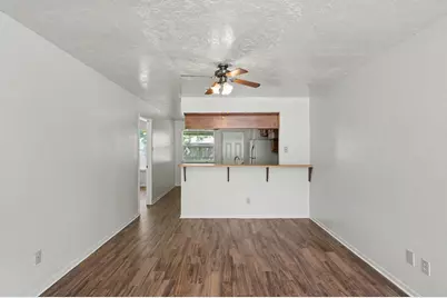 1605 Hazelwood Street #B, Conroe, TX 77301 - Photo 5