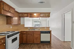 1605 Hazelwood St, Conroe, TX 77301 - Photo 7