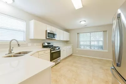 6030 NW Creek Circle, Houston, TX 77086 - Photo 9