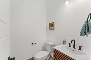 3009 Jensen Spgs Ln, Houston, TX 77026 - Photo 15