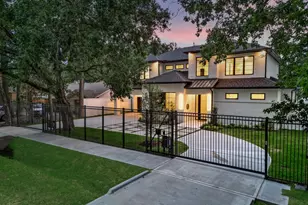 13034 Memorial Dr, Houston, TX 77079 - Photo 3