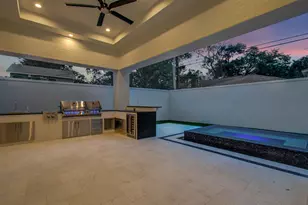 13034 Memorial Dr, Houston, TX 77079 - Photo 15