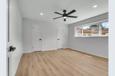 16007 Diana Lane, Houston, TX 77062 - Photo 25