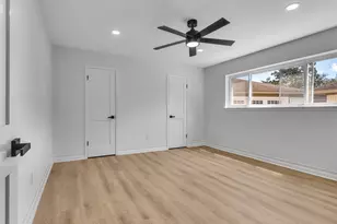 16007 Diana Ln, Houston, TX 77062 - Photo 25