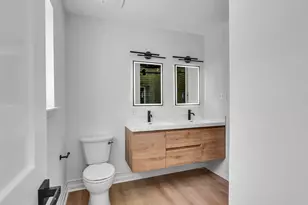 16007 Diana Ln, Houston, TX 77062 - Photo 27