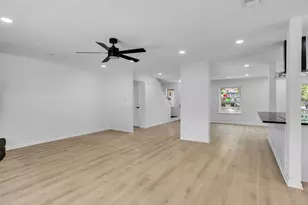 16007 Diana Ln, Houston, TX 77062 - Photo 21