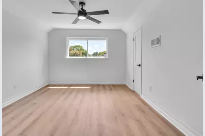 16007 Diana Lane, Houston, TX 77062 - Photo 33