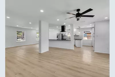 16007 Diana Lane, Houston, TX 77062 - Photo 23