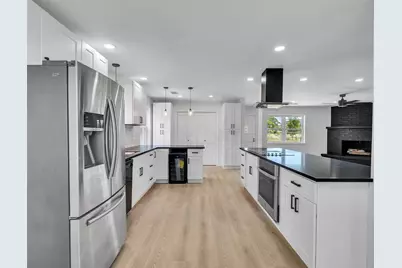 16007 Diana Lane, Houston, TX 77062 - Photo 15