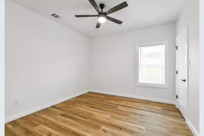7486 Stanwick Drive #B, Houston, TX 77087 - Photo 15