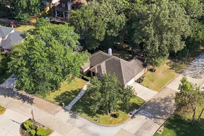 101 Lakeside Drive, Conroe, TX 77356 - Photo 33