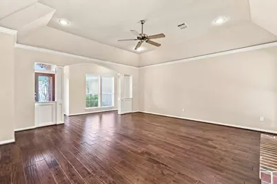 101 Lakeside Drive, Conroe, TX 77356 - Photo 9