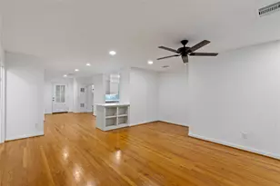 1422 Hewitt Dr, Houston, TX 77018 - Photo 3