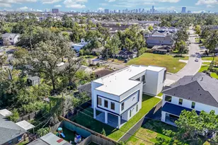 7218 Schiller St, Houston, TX 77055 - Photo 5