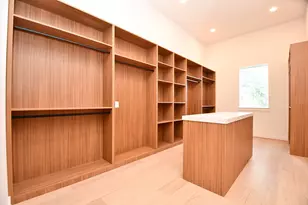 7218 Schiller St, Houston, TX 77055 - Photo 43