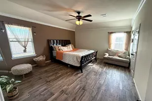 10122 Mariposa Stream Ct, Houston, TX 77044 - Photo 13