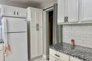 19 4th Ave N, Texas City, TX 77590 - Photo 5