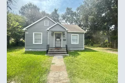 19 4th Avenue N, Texas City, TX 77590 - Photo 1