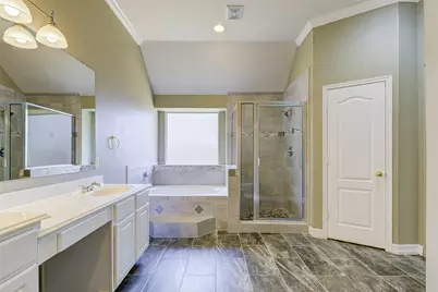 14407 Jessica Falls Circle, Houston, TX 77044 - Photo 15