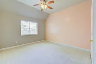 14407 Jessica Falls Cir, Houston, TX 77044 - Photo 19