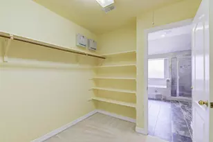 14407 Jessica Falls Cir, Houston, TX 77044 - Photo 17