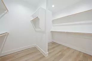 10616 Ashville Dr, Houston, TX 77051 - Photo 17