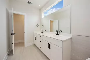 10616 Ashville Dr, Houston, TX 77051 - Photo 21