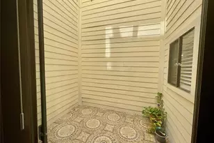 2019 Place Rebecca Ln, Houston, TX 77090 - Photo 9