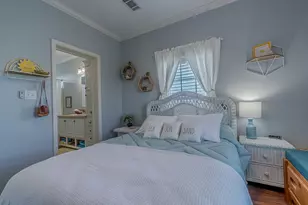 956 S Monkhouse Dr, Port Bolivar, TX 77650 - Photo 9