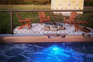 956 S Monkhouse Dr, Port Bolivar, TX 77650 - Photo 17