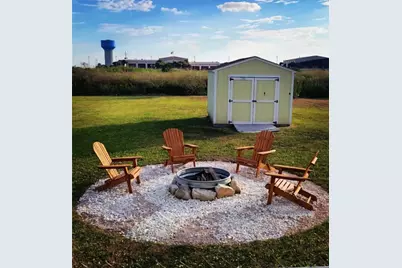 956 S Monkhouse Drive, Port Bolivar, TX 77650 - Photo 19