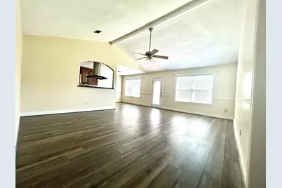 1602 Dixie Hollow Street, Pearland, TX 77581 - Photo 5