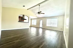 1602 Dixie Hollow St, Pearland, TX 77581 - Photo 5