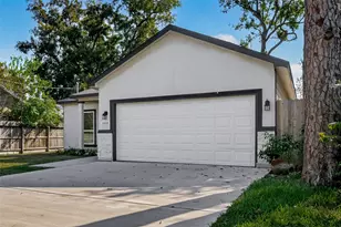 2609 Boss St, La Marque, TX 77568 - Photo 3