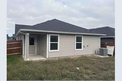 408 Frogmore Loop, Uhland, TX 78640 - Photo 5