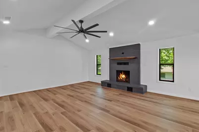 128 Schooner, Livingston, TX 77351 - Photo 15