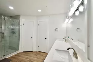 13529 Woodchester Dr, Sugar Land, TX 77498 - Photo 29