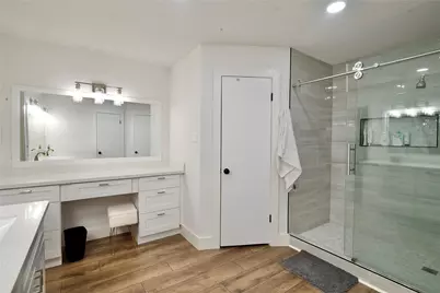 13529 Woodchester Drive, Sugar Land, TX 77498 - Photo 27