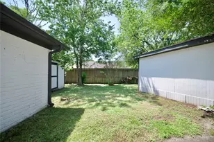 13529 Woodchester Dr, Sugar Land, TX 77498 - Photo 33