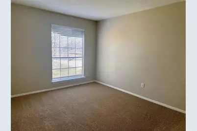 10168 Beekman Place Drive, Houston, TX 77043 - Photo 11