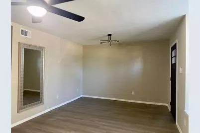 10168 Beekman Place Drive, Houston, TX 77043 - Photo 3