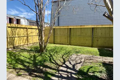 10168 Beekman Place Drive, Houston, TX 77043 - Photo 13