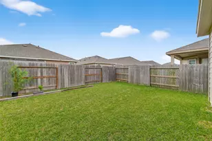 2023 Katalonia Ln, Fresno, TX 77545 - Photo 17