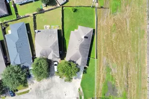 13115 Baron Hollow Ct, Houston, TX 77014 - Photo 9