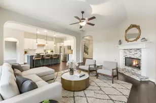 16718 Lake Limestone Ln, Houston, TX 77044 - Photo 11