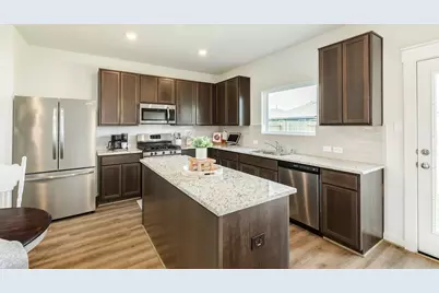 205 Laura Leigh Lane, Angleton, TX 77515 - Photo 13
