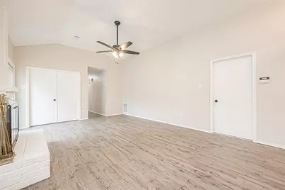 9247 Autumnsong Drive, Houston, TX 77064 - Photo 9